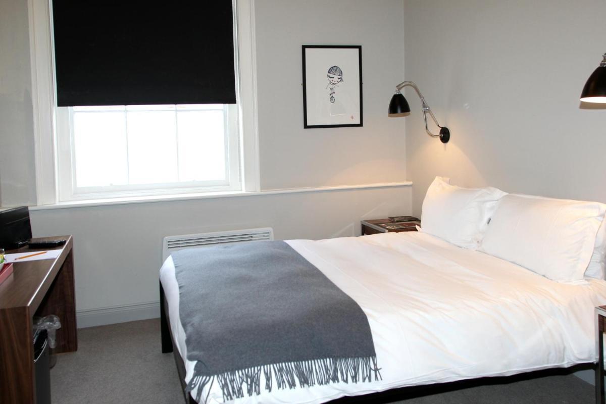 Kings Arms Hotel Бъркхамстед Екстериор снимка