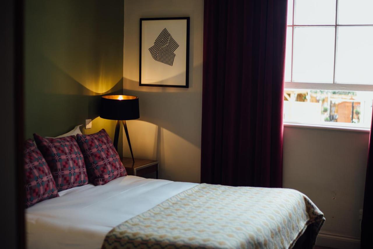 Kings Arms Hotel Бъркхамстед Екстериор снимка