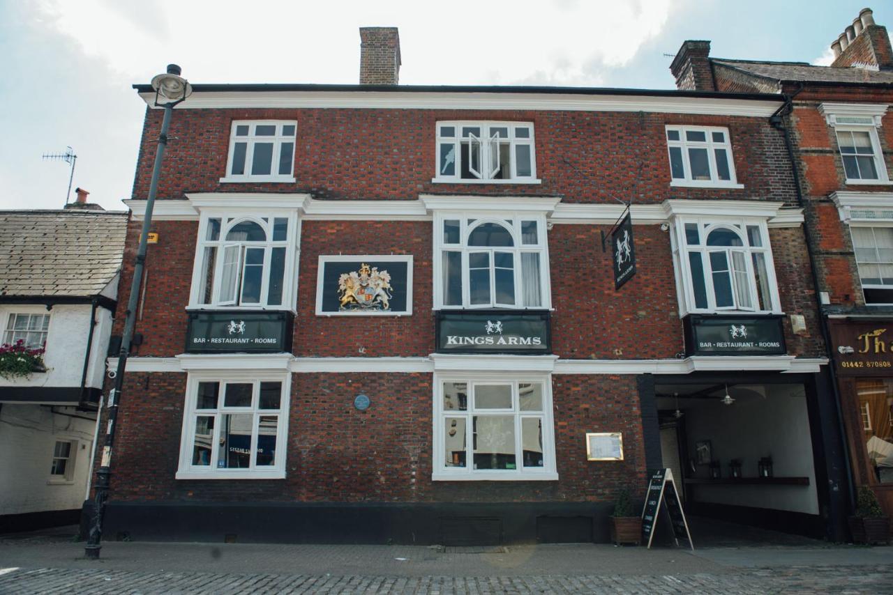 Kings Arms Hotel Бъркхамстед Екстериор снимка