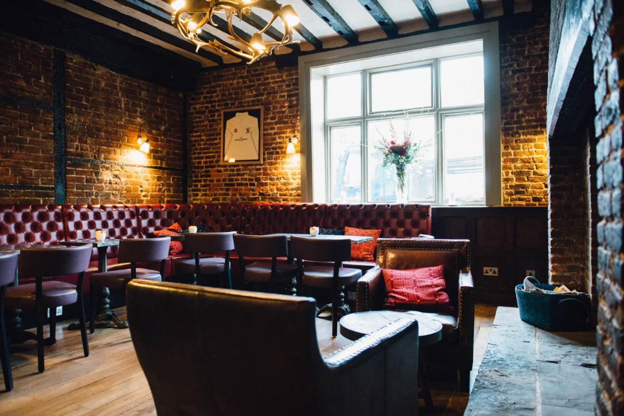 Kings Arms Hotel Бъркхамстед Екстериор снимка
